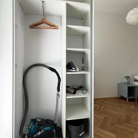 Apartment Sunny Near Centre
